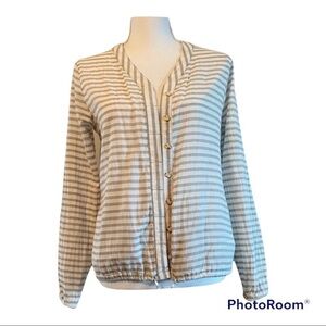 Mountain Hard Wear white and gray strips size S/P